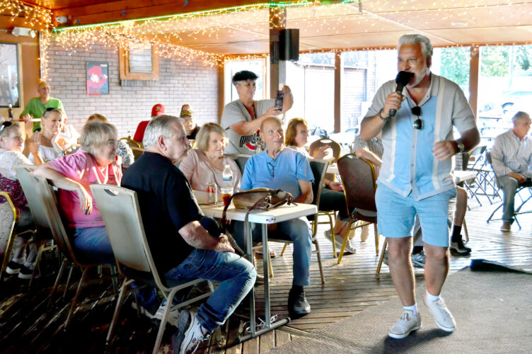 Annual Dean Martin karaoke contest brings unity through song News